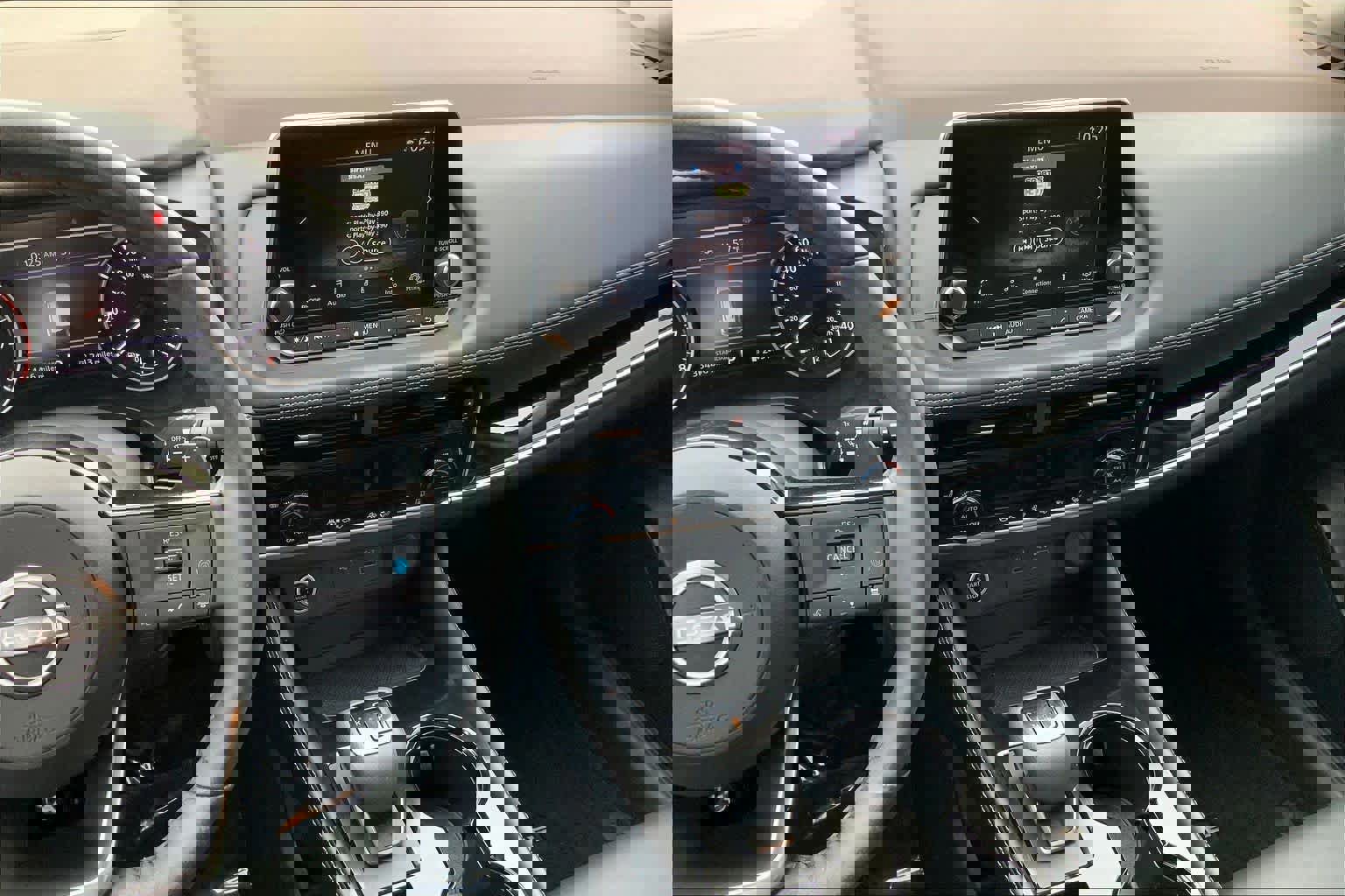 Used 2023 Nissan Rogue SL image 9