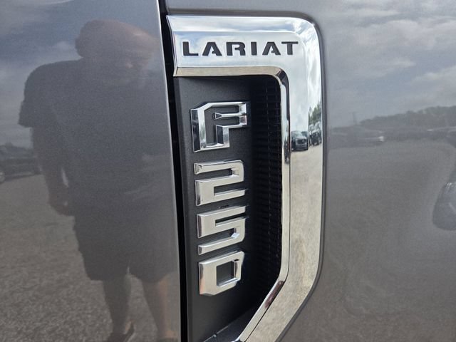 Certified 2022 Ford F250 Lariat w/ Lariat Ultimate Package AWD/4WD image 19