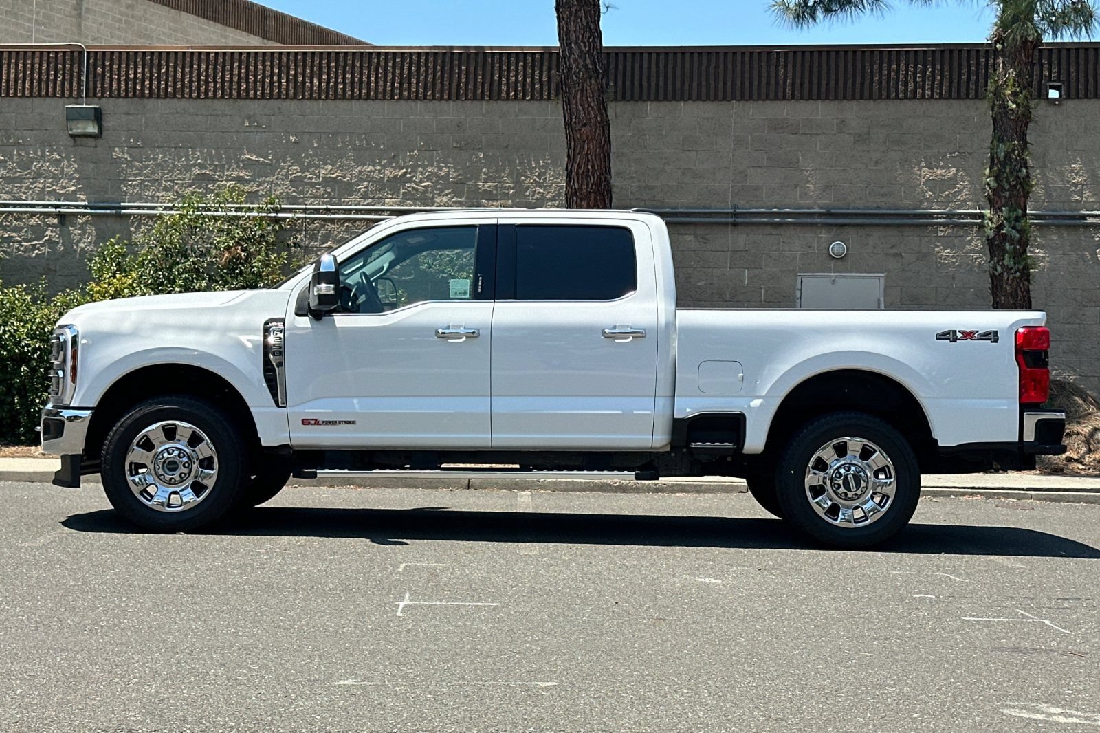 Certified 2024 Ford F250 Lariat w/ Chrome Package AWD/4WD image 7