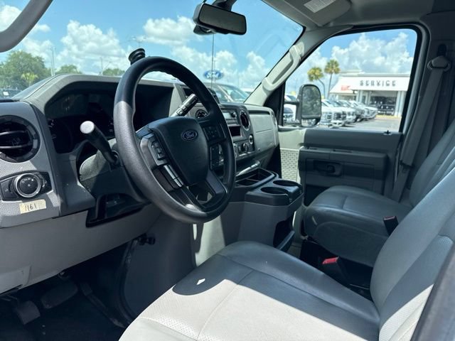 Certified 2024 Ford E-450 and Econoline 450 Super Duty w/ Driver's Safety Package RWD image 8