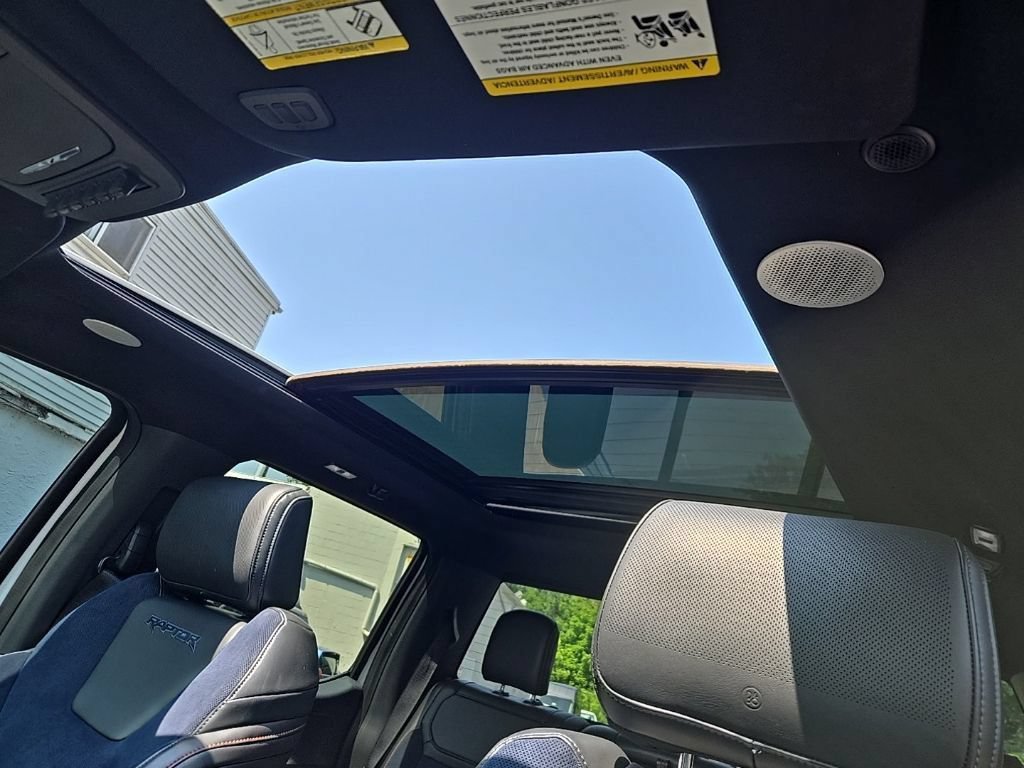 Certified 2022 Ford F150 Raptor w/ Raptor 37 Performance Package AWD/4WD image 16