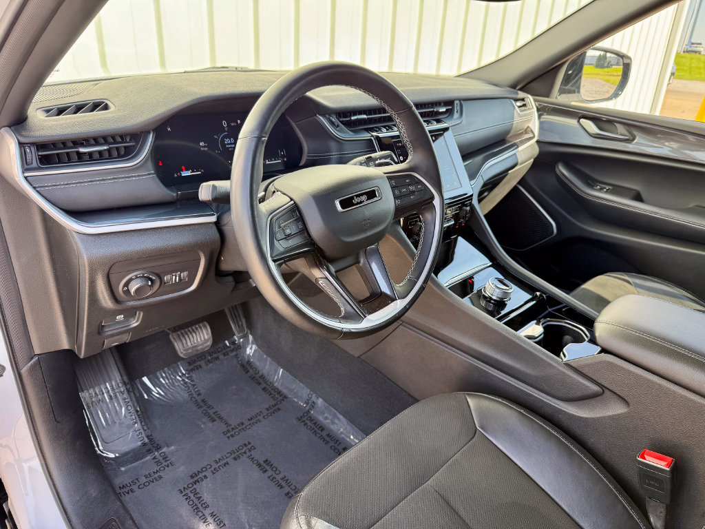 Used 2021 Jeep Grand Cherokee L Laredo AWD/4WD image 10
