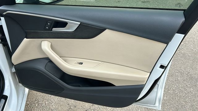 Used 2019 Audi A4 2.0T Premium w/ Convenience Package image 10