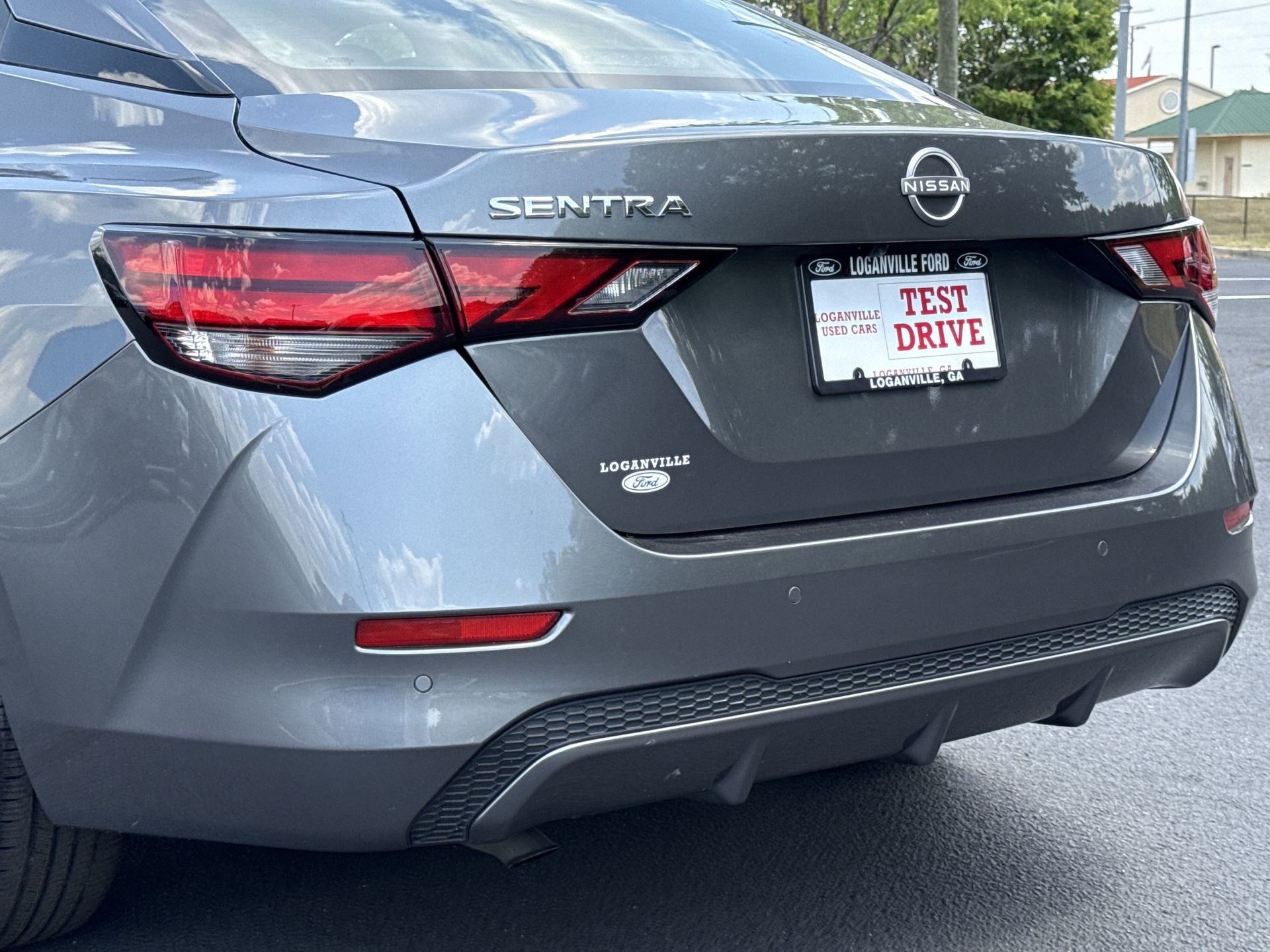 Used 2025 Nissan Sentra SV FWD image 24