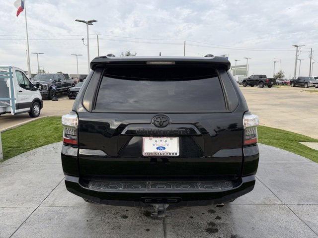 Used 2021 Toyota 4Runner SR5 image 5