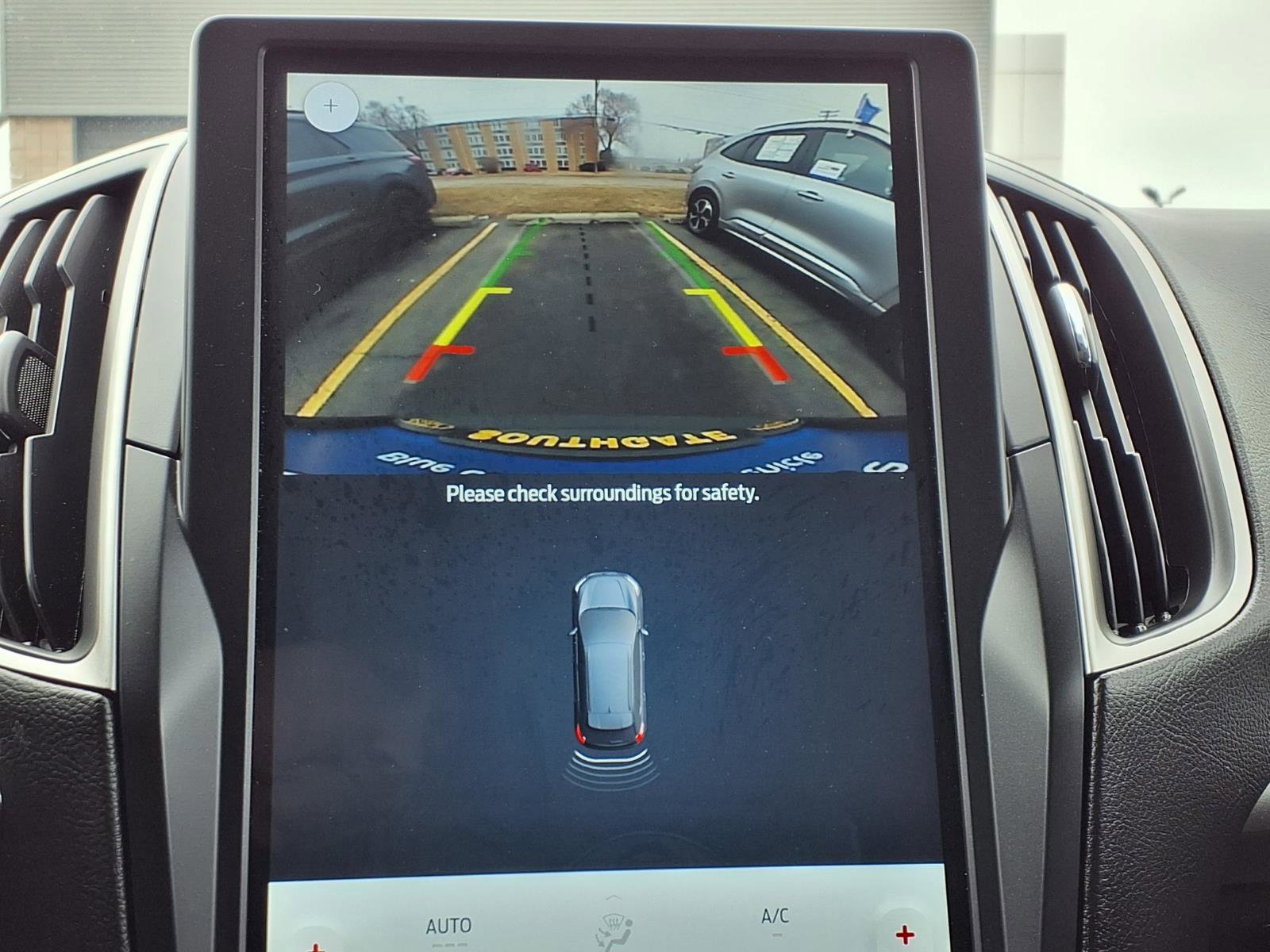 Certified 2024 Ford Edge SEL w/ Convenience Package image 10