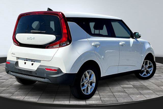 Used 2022 Kia Soul LX w/ Technology Package image 6
