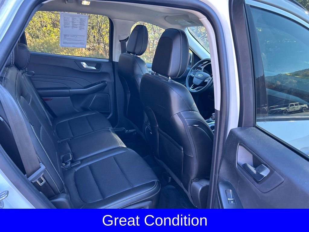 Certified 2022 Ford Escape SEL AWD/4WD image 11
