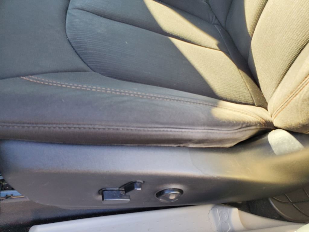 Used 2017 Chrysler Pacifica Touring image 14