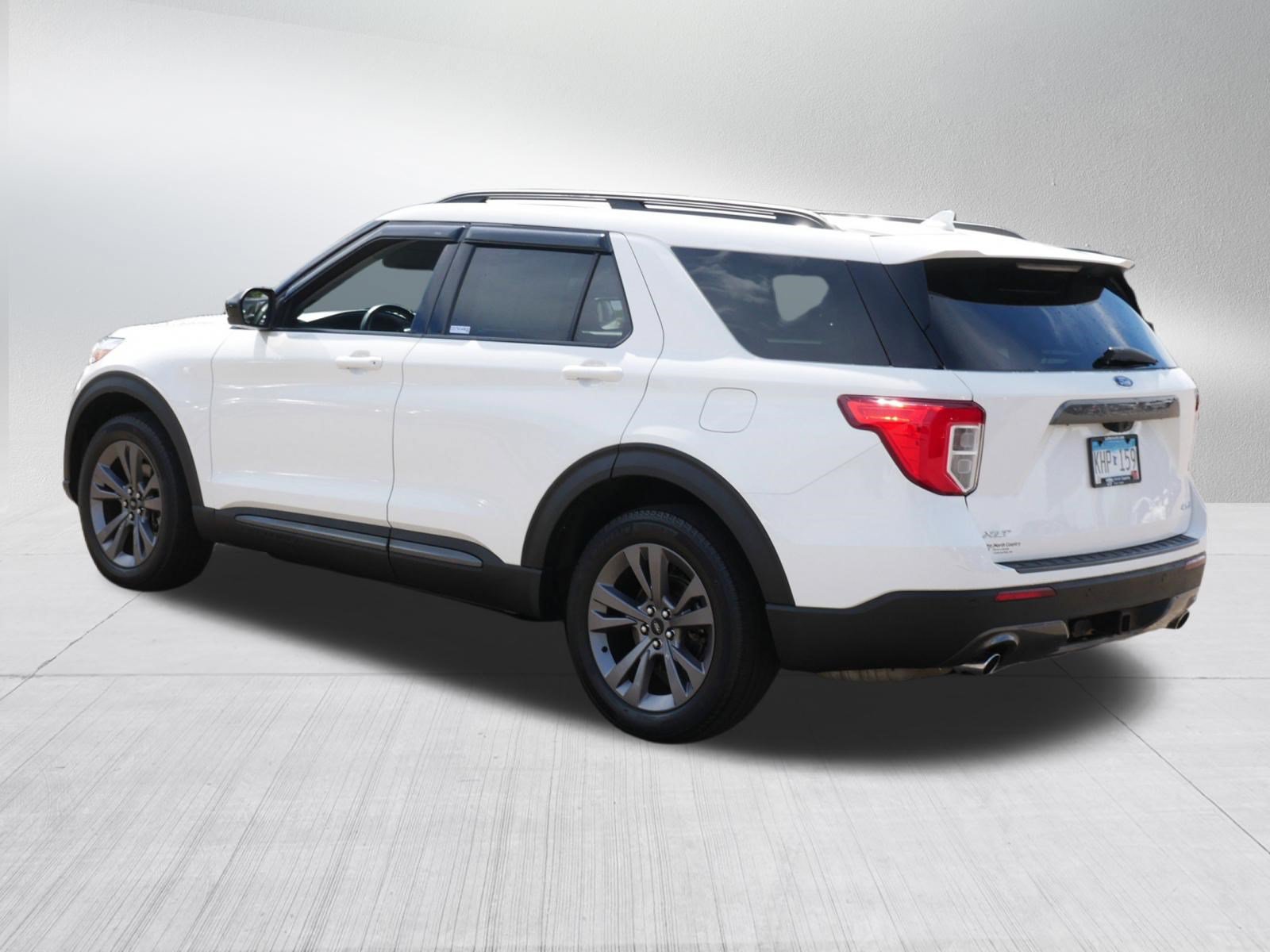 Certified 2023 Ford Explorer XLT w/ Equipment Group 202A AWD/4WD image 5