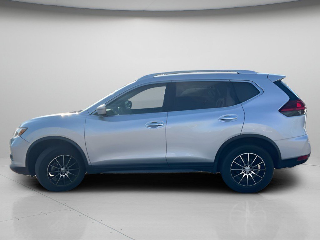 Used 2019 Nissan Rogue SV AWD/4WD image 9