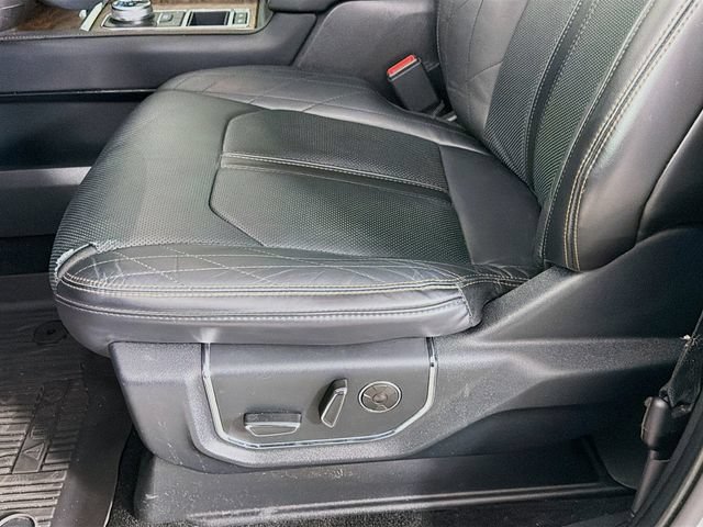 Certified 2019 Ford Expedition Platinum RWD image 24