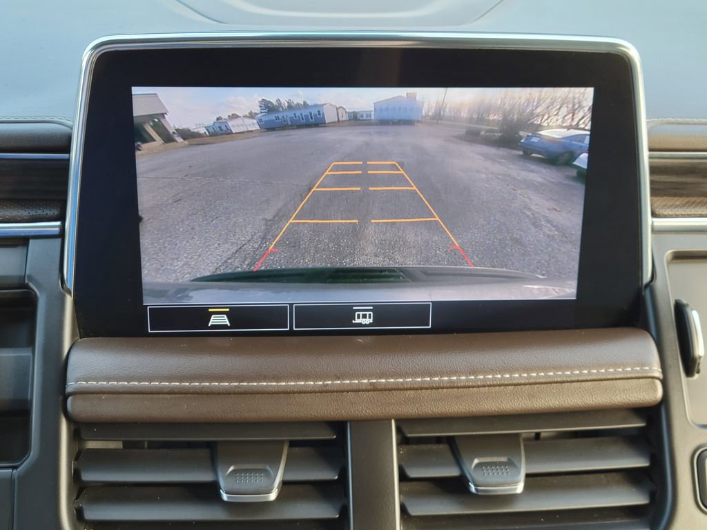 Used 2021 GMC Yukon XL SLT w/ Rear Media and Nav Package image 26