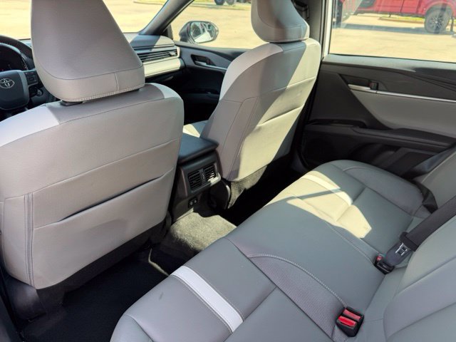 Used 2025 Toyota Camry SE w/ Convenience Package FWD image 22