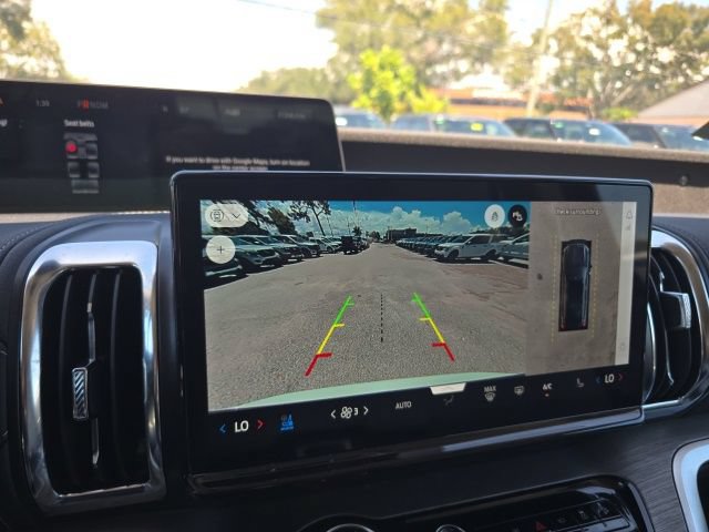 Certified 2025 Ford Expedition Platinum w/ Driver's Package AWD/4WD image 19