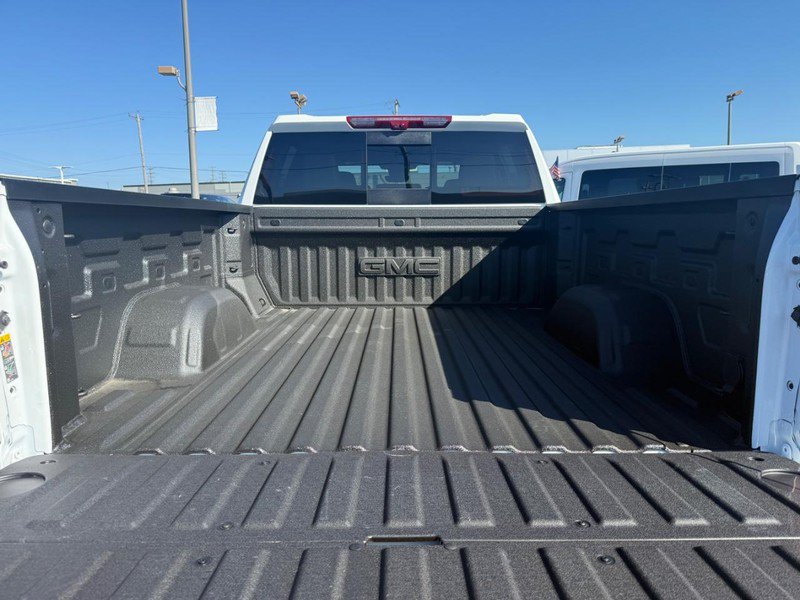 Used 2026 GMC Sierra 1500 AT4 w/ AT4 Premium Package AWD/4WD image 8