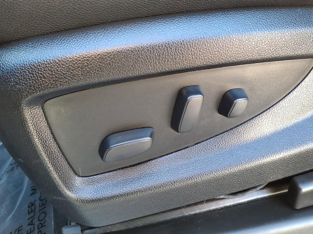 Used 2019 Chevrolet Tahoe LT image 21