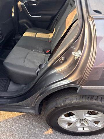 Used 2021 Toyota RAV4 XLE AWD/4WD image 16