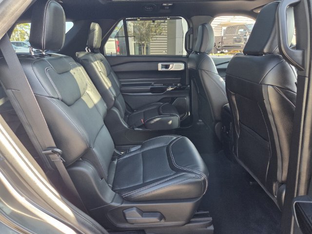 Certified 2022 Ford Explorer ST w/ Equipment Group 401A RWD image 18