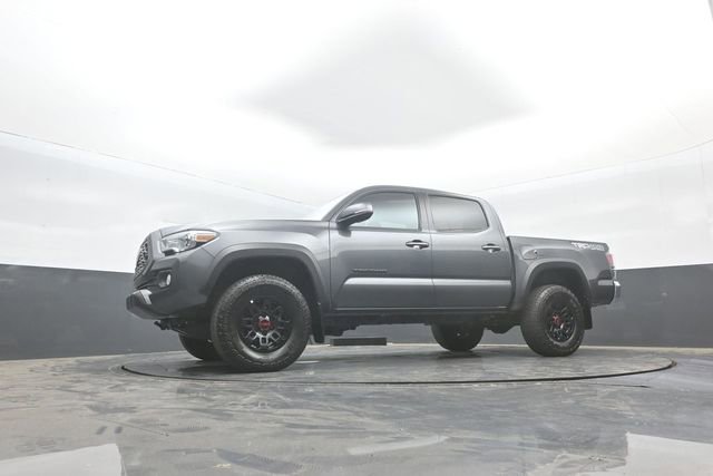 Used 2023 Toyota Tacoma TRD Off-Road AWD/4WD image 37