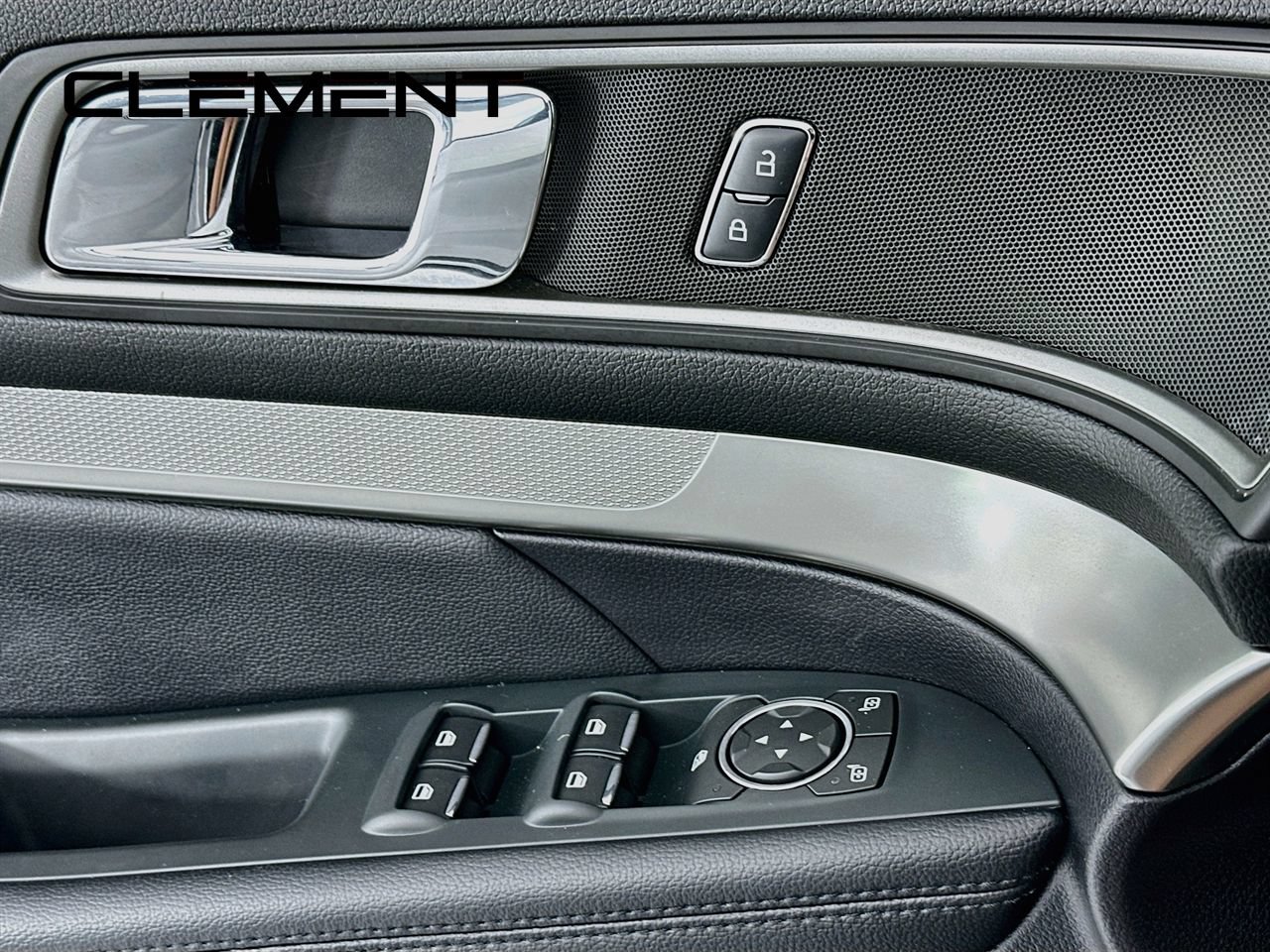 Certified 2019 Ford Explorer XLT FWD image 24