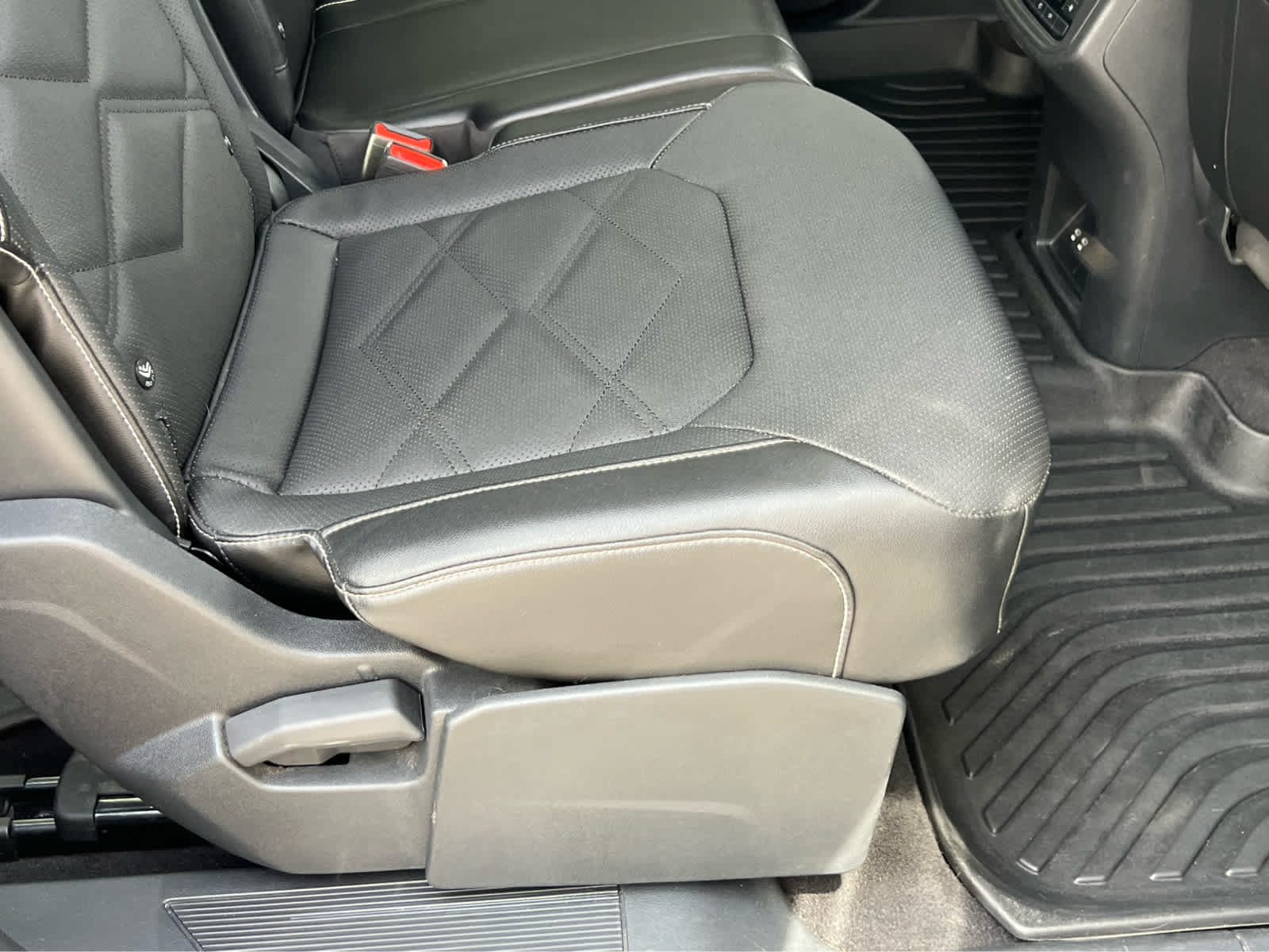 Used 2024 Volkswagen Atlas SE AWD/4WD image 27