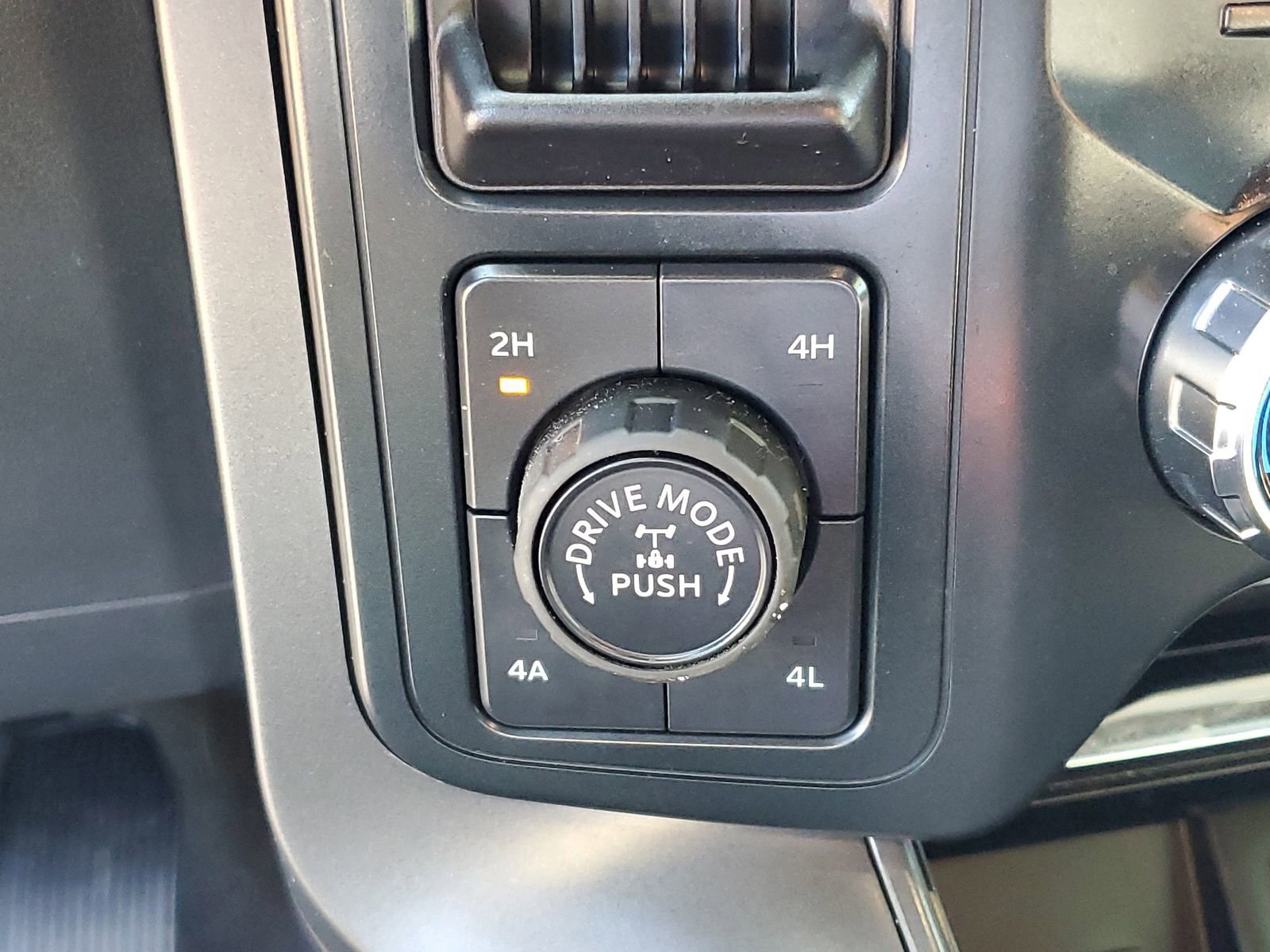 Certified 2024 Ford F150 Lariat w/ Equipment Group 502A High AWD/4WD image 27