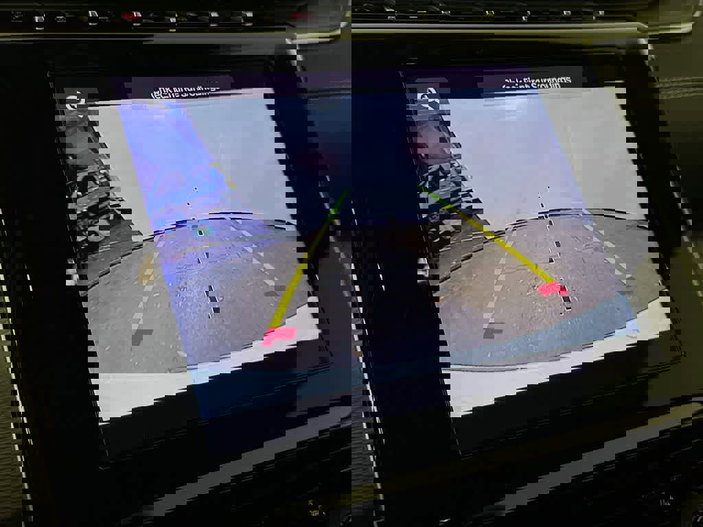 Used 2024 Jeep Grand Cherokee Altitude image 28