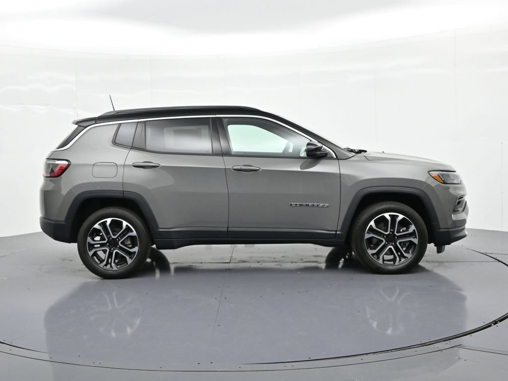 Used 2023 Jeep Compass Limited AWD/4WD image 5