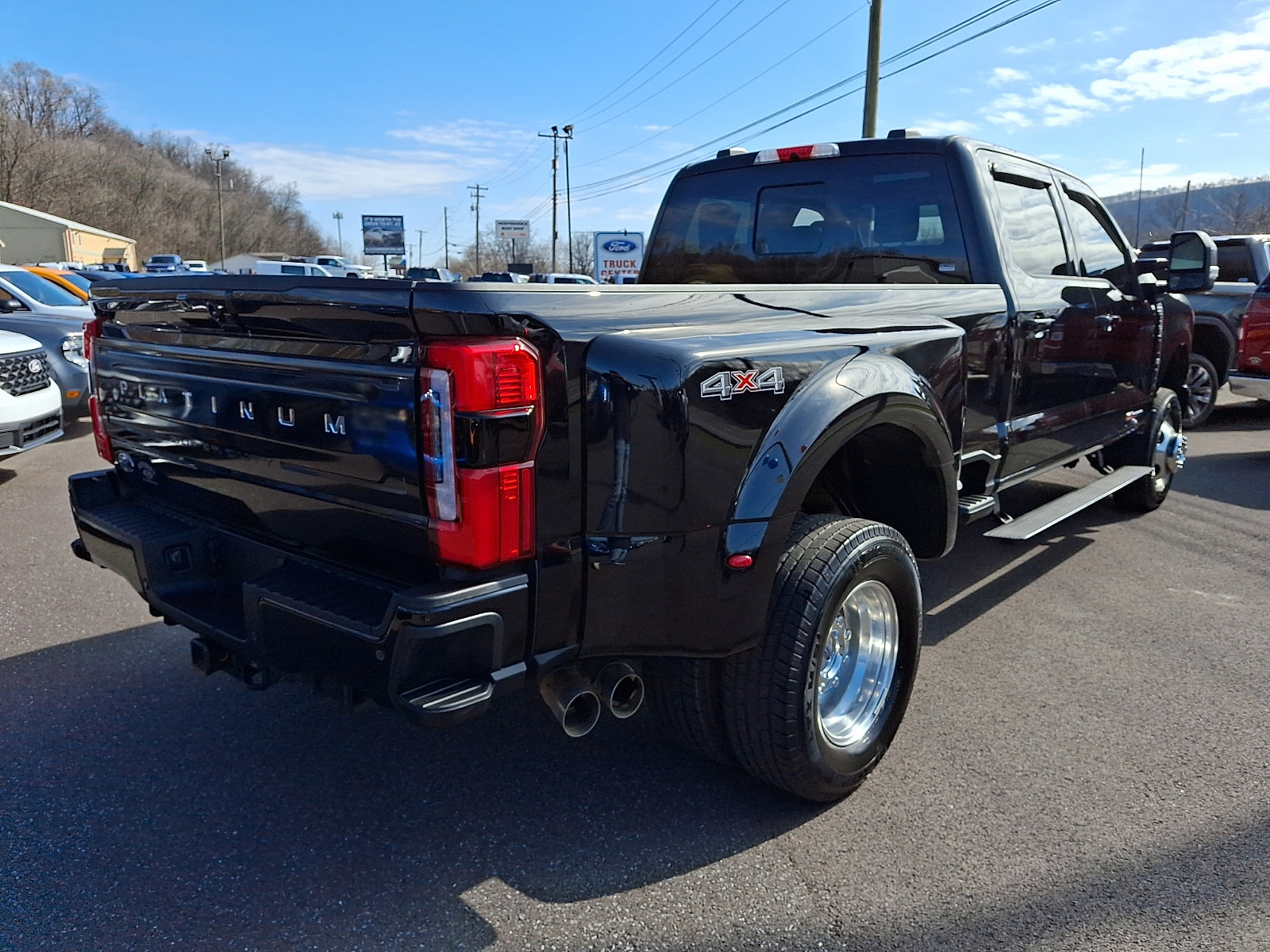 Certified 2025 Ford F350 Platinum image 10
