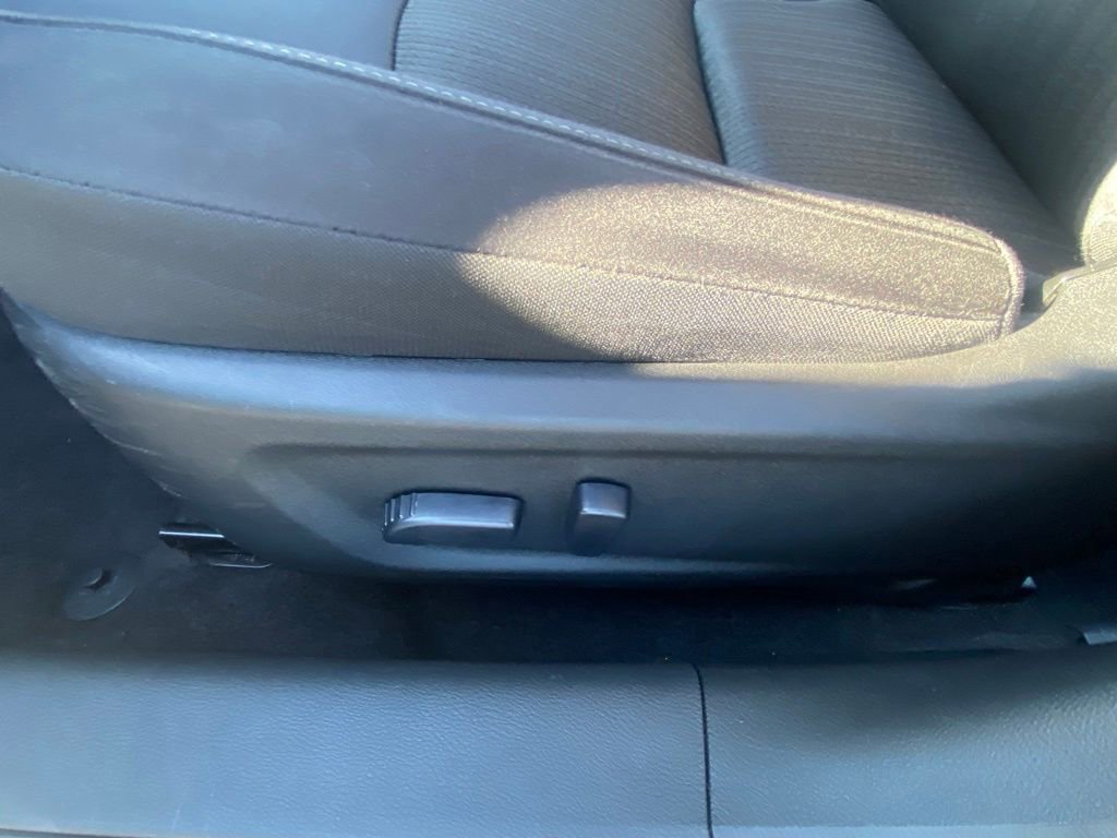 Used 2024 Nissan Altima 2.5 SV FWD image 10