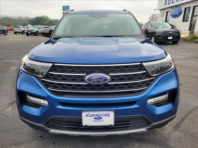 Certified 2021 Ford Explorer XLT w/ Equipment Group 202A AWD/4WD image 3
