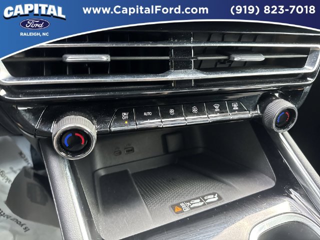 Used 2026 Chevrolet Traverse LT FWD image 29