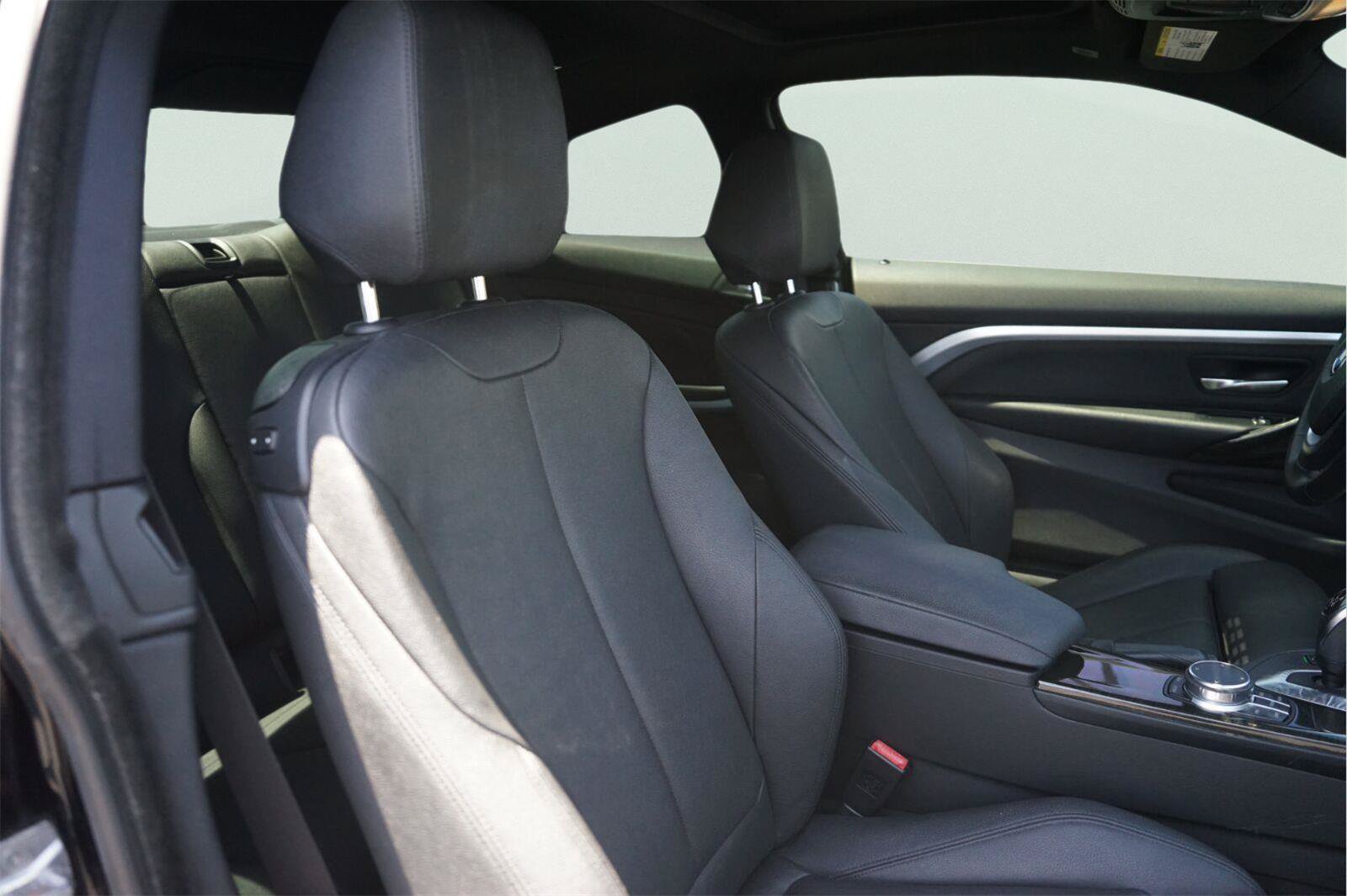 Used 2019 BMW 430i Coupe w/ Convenience Package RWD image 15