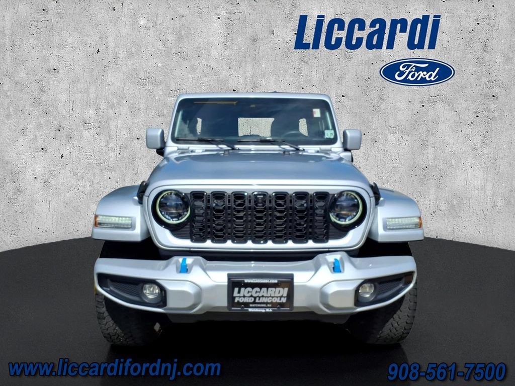 Used 2024 Jeep Wrangler High Altitude AWD/4WD image 2