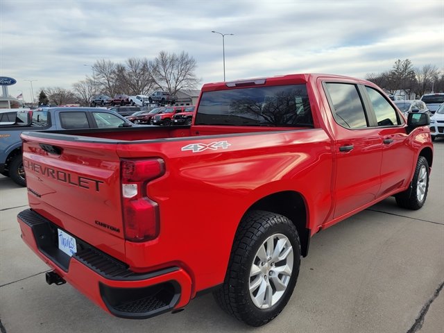 Used 2023 Chevrolet Silverado 1500 Custom AWD/4WD image 5