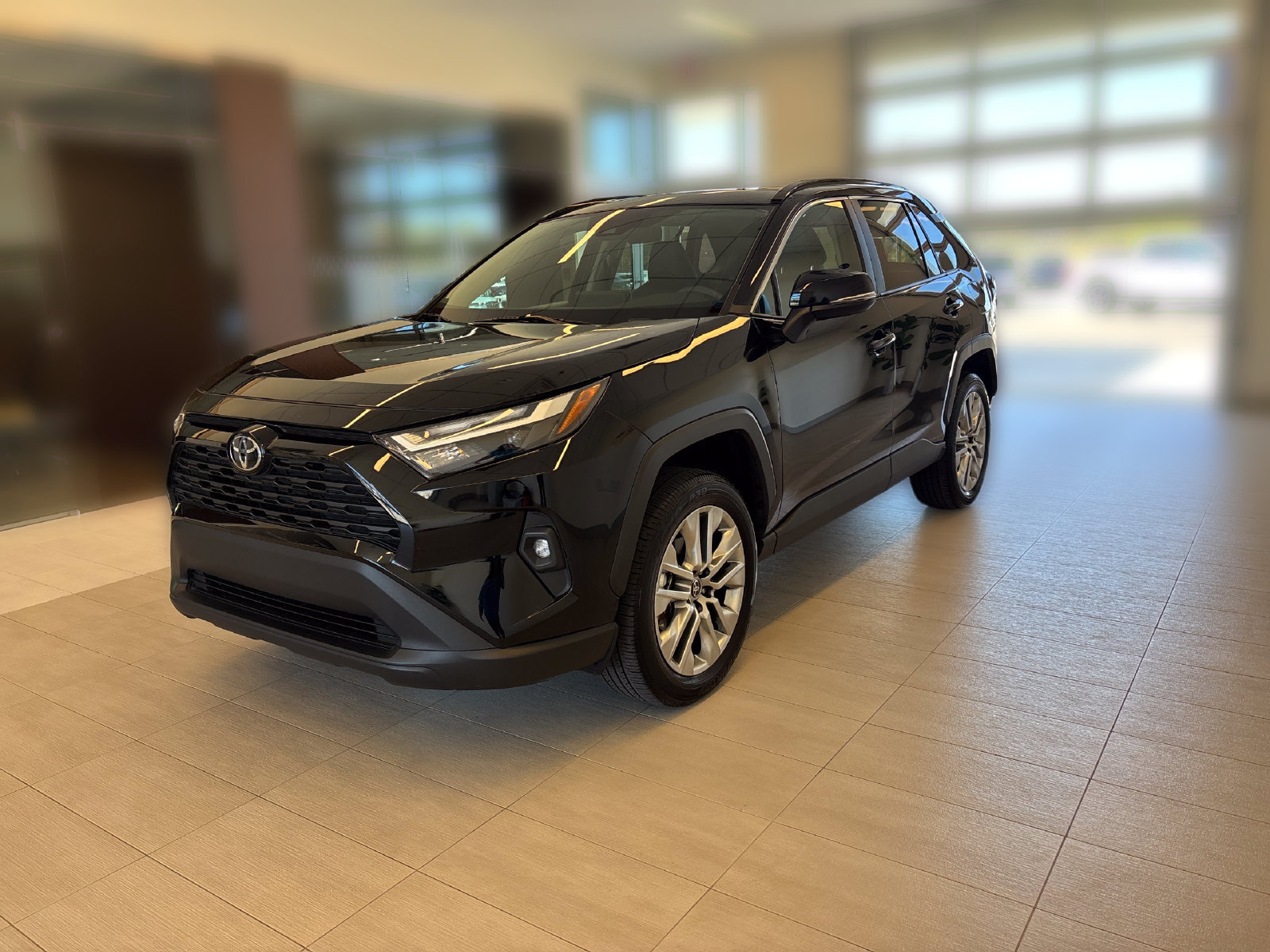 Used 2025 Toyota RAV4 XLE Premium w/ Weather Package AWD/4WD image 4