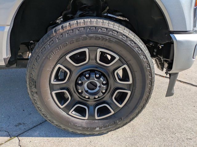Certified 2024 Ford F350 Platinum w/ FX4 Off-Road Package image 11