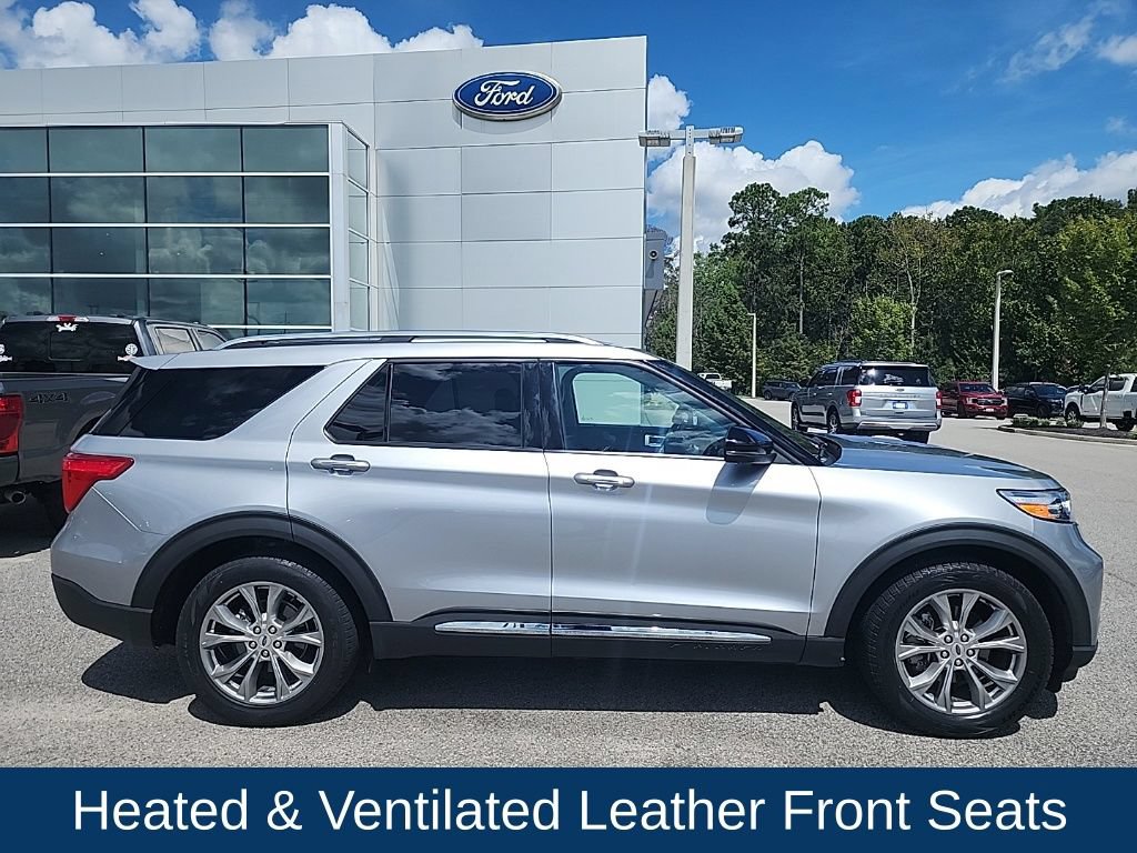 Certified 2022 Ford Explorer Limited w/ Equipment Group 301A RWD image 2