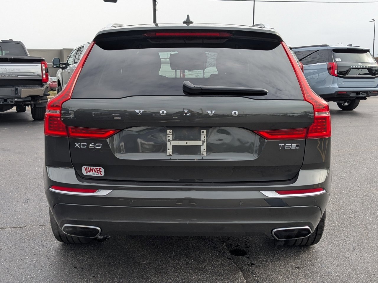 Used 2019 Volvo XC60 T5 Inscription w/ Protection Package image 4