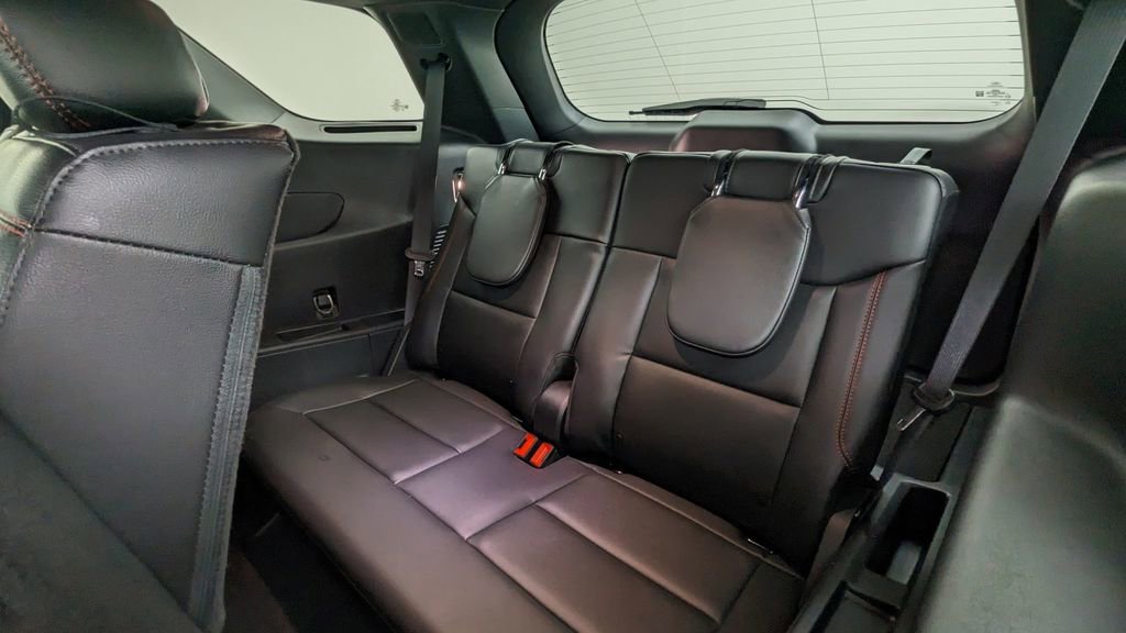 Certified 2023 Ford Explorer ST-Line AWD/4WD image 38