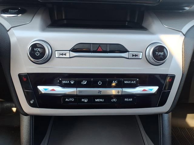 Certified 2024 Ford Explorer XLT w/ Equipment Group 202A image 26