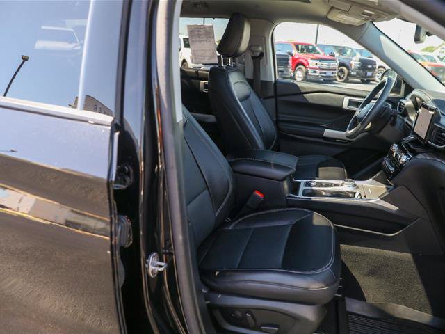 Certified 2021 Ford Explorer Limited w/ Hybrid Equipment Group 310A AWD/4WD image 39