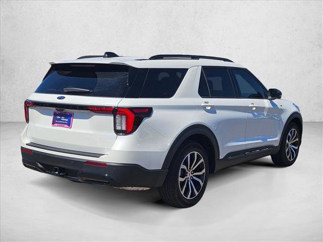 Certified 2025 Ford Explorer ST-Line RWD image 5