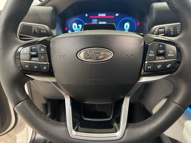 Certified 2025 Ford Explorer Platinum w/ Ultimate Package image 12