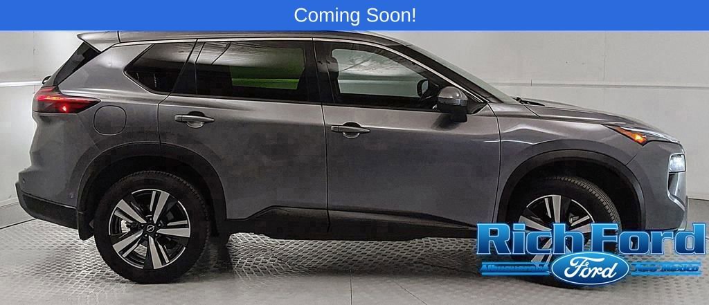 Used 2024 Nissan Rogue SL AWD/4WD image 2
