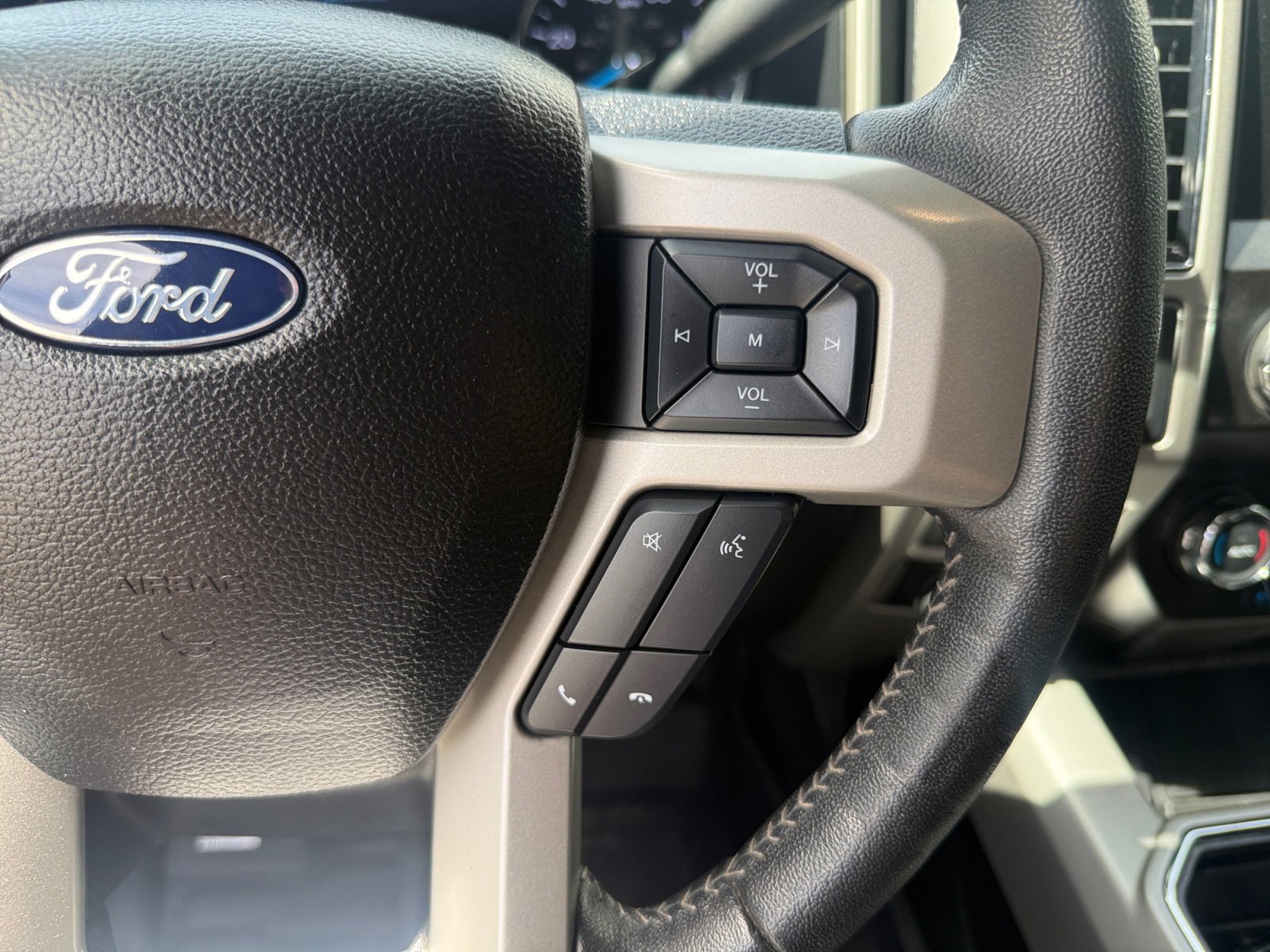 Certified 2021 Ford F450 Lariat w/ Lariat Ultimate Package image 18