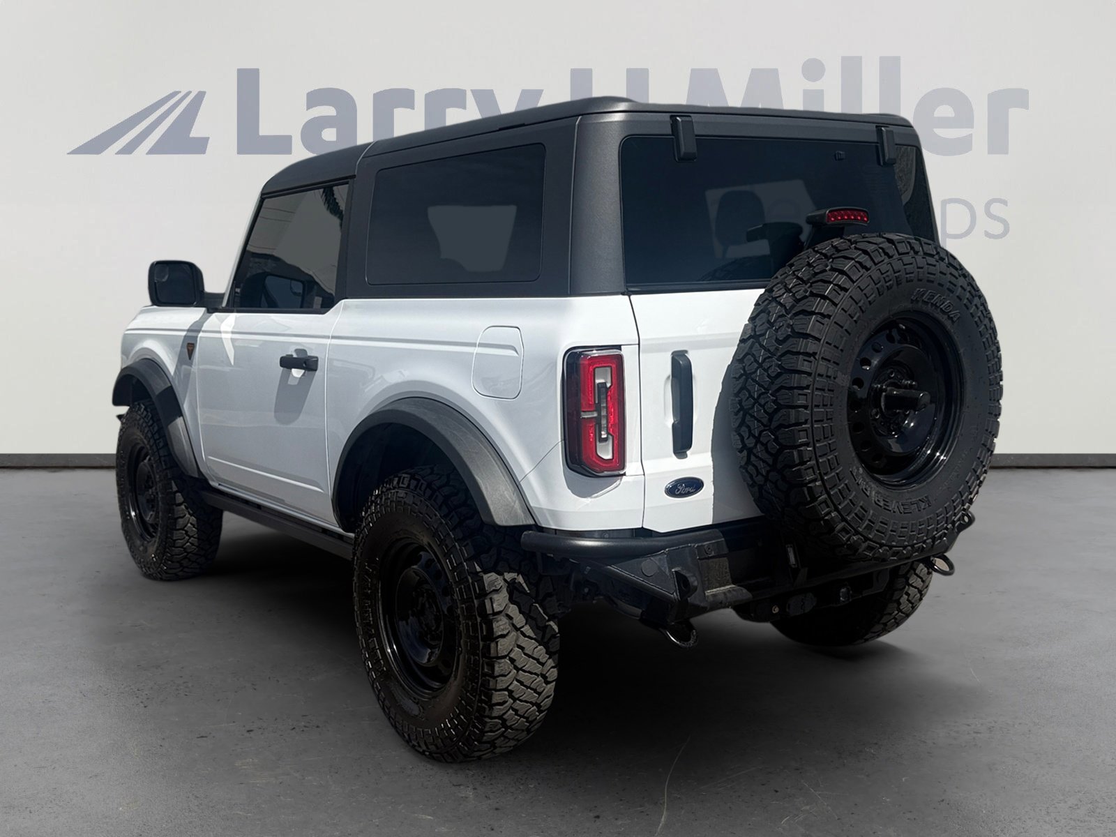 Certified 2021 Ford Bronco Badlands image 3