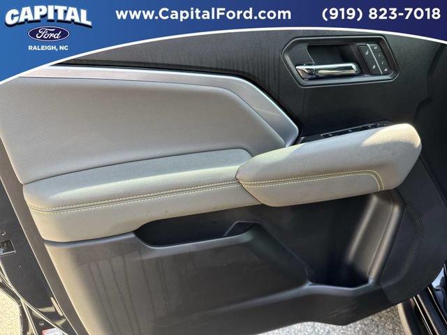 Used 2025 Chevrolet Colorado ZR2 w/ Technology Package AWD/4WD image 20