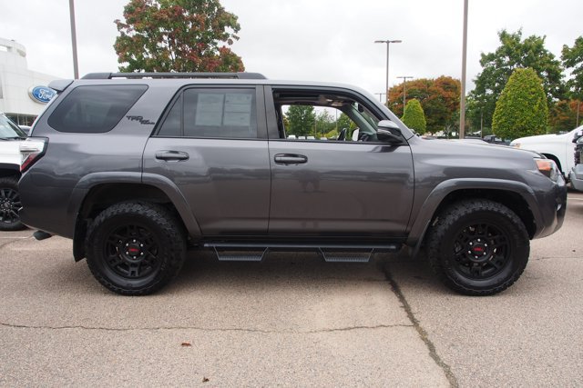 Used 2021 Toyota 4Runner TRD Off-Road Premium w/ Moonroof Package AWD/4WD image 8